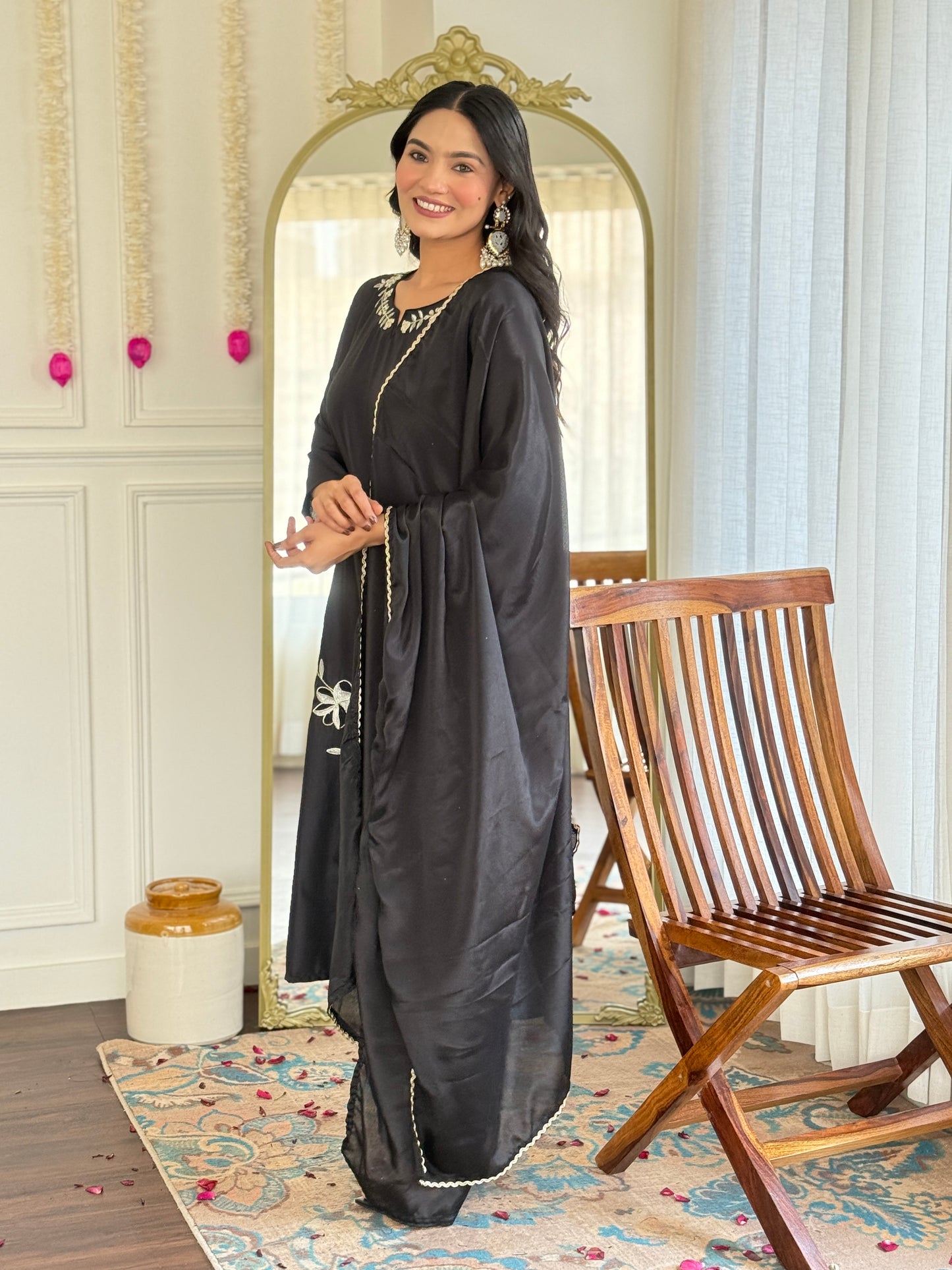 Noor – Midnight Bloom Embroidered Kurta Set
