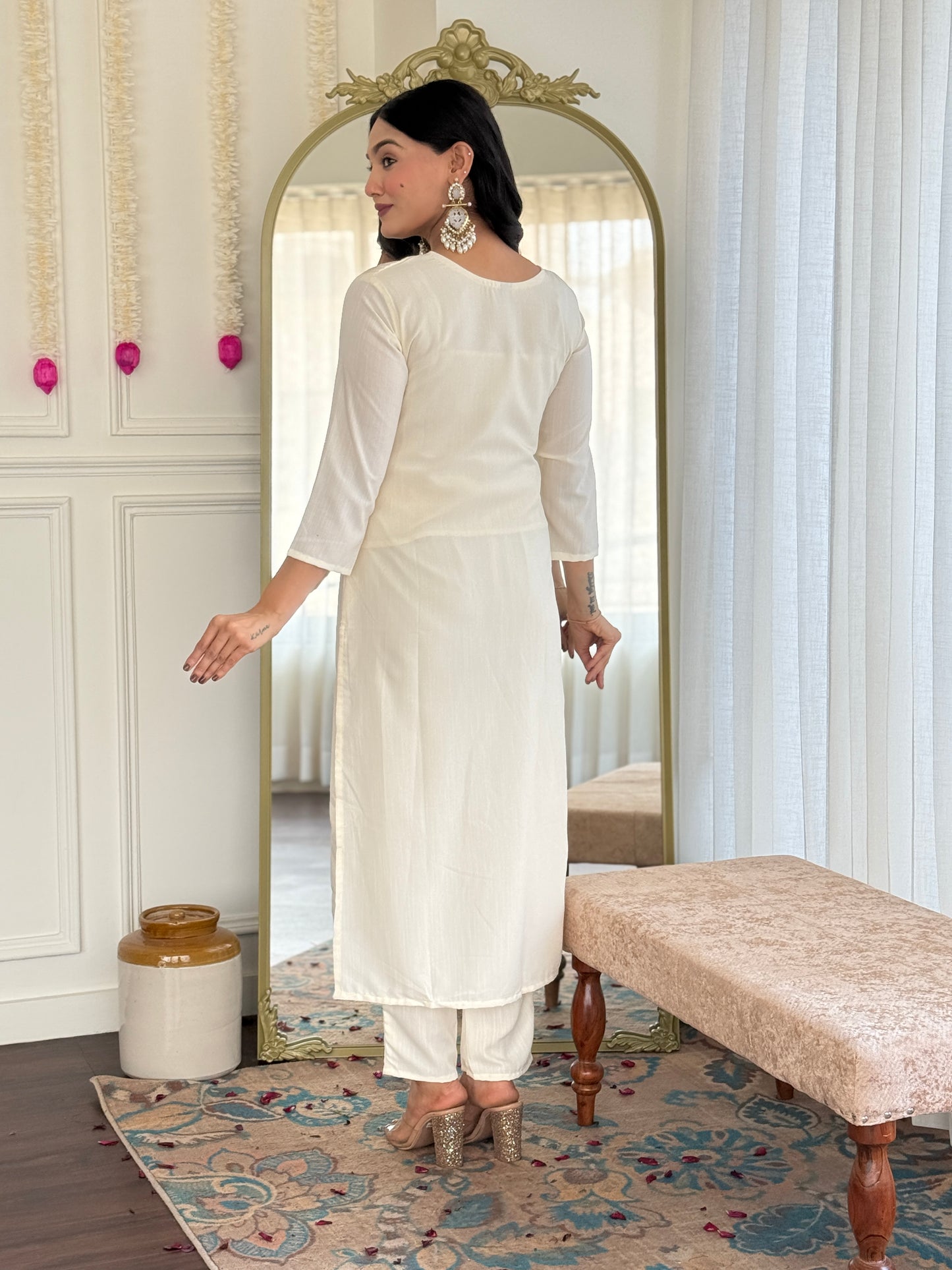 Zoya – Ivory Garden Kurta Set