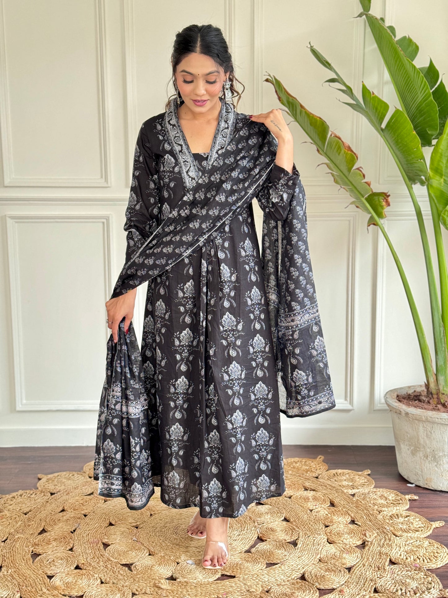 Noor-E-Zevar – Black Silver Block Print Kurta Set