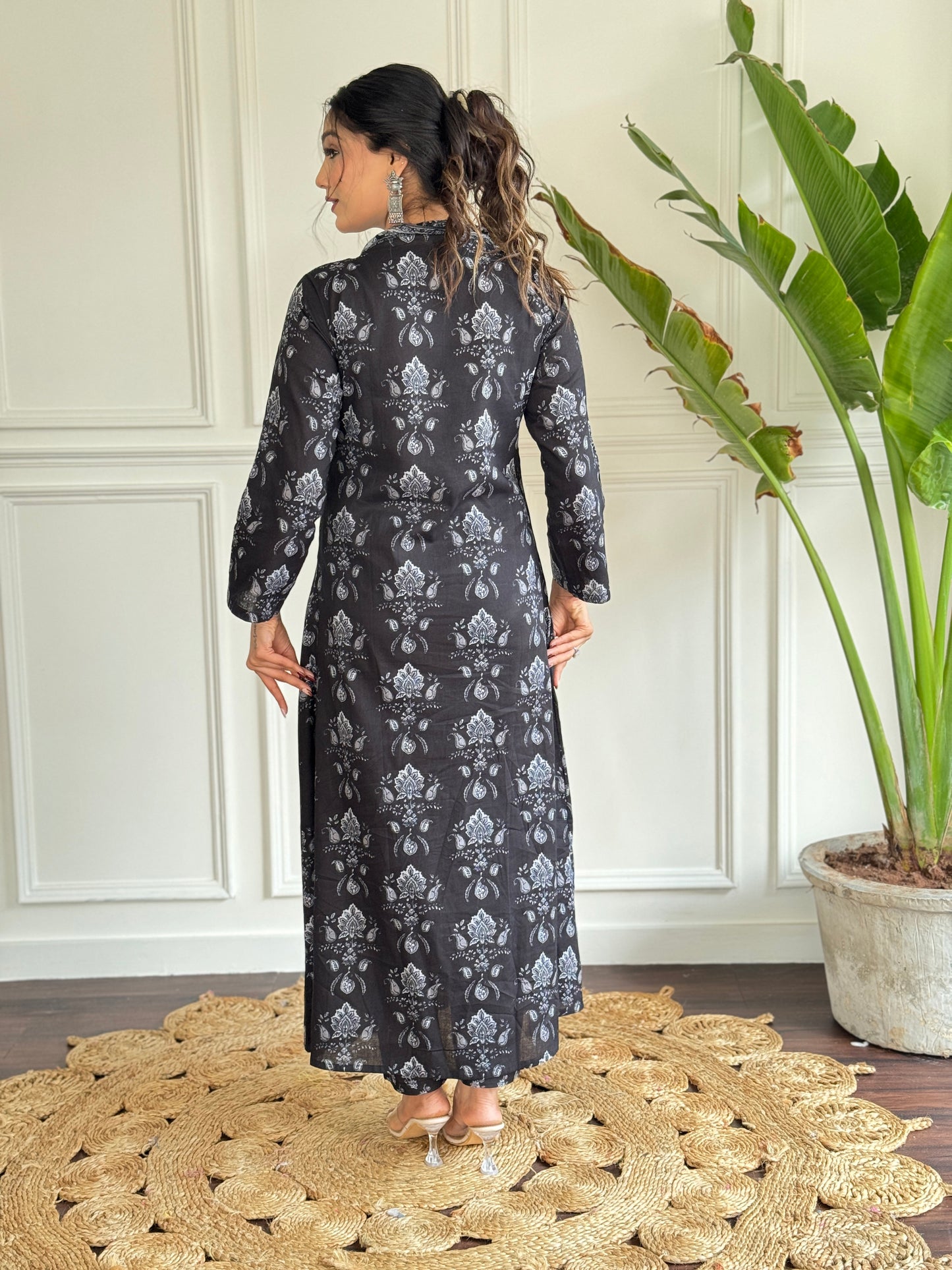 Noor-E-Zevar – Black Silver Block Print Kurta Set