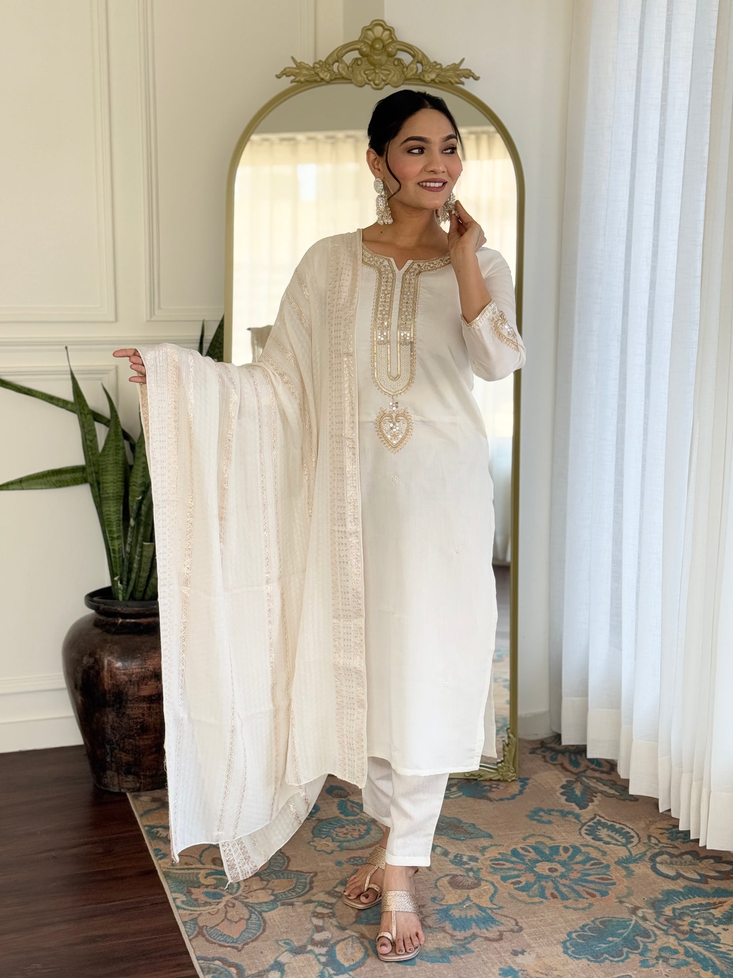 Ziya – Off-White Mirror Embroidered Kurta Set