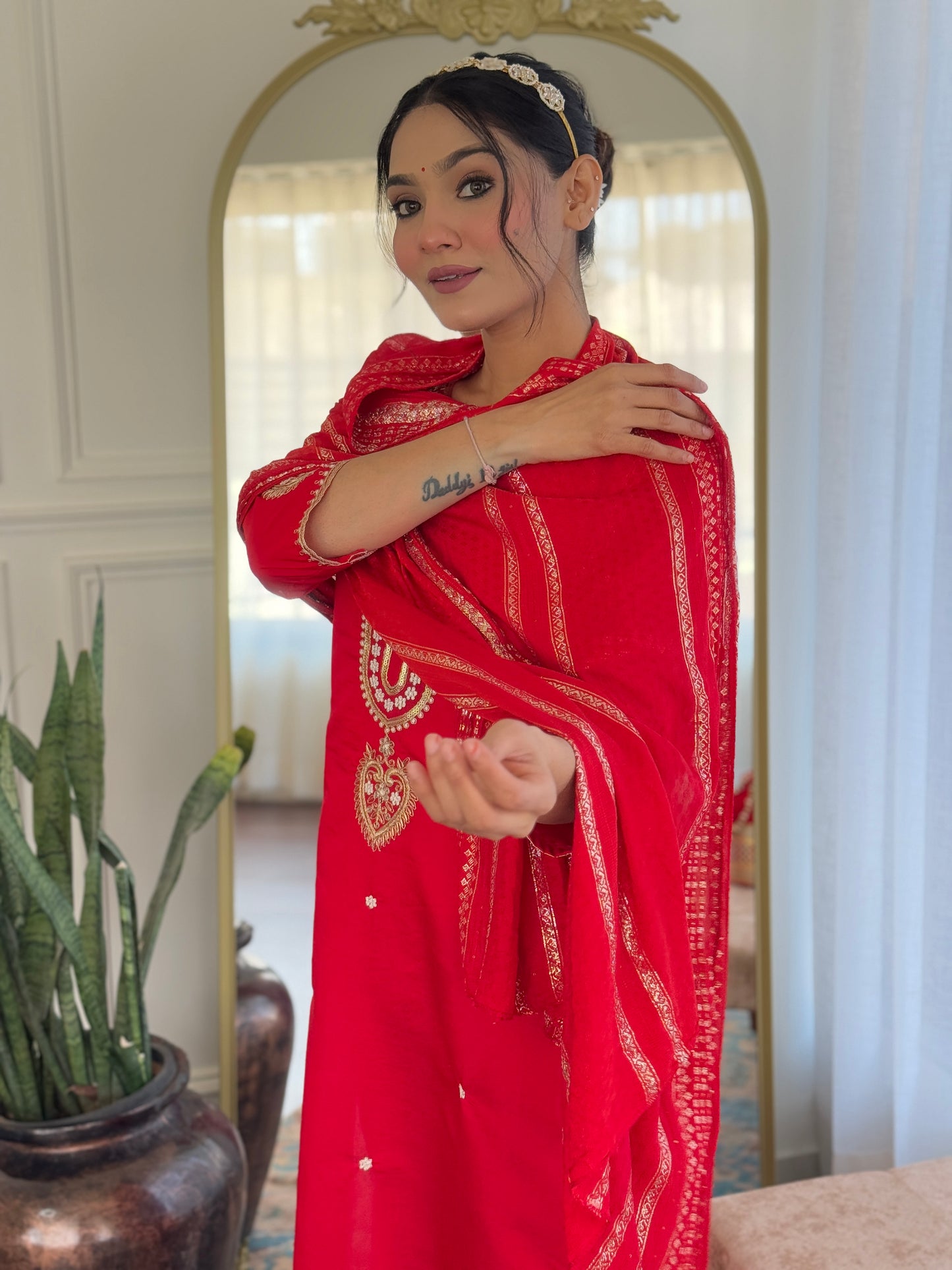 Zehra – Radiant Red Mirror Embroidered Kurta Set