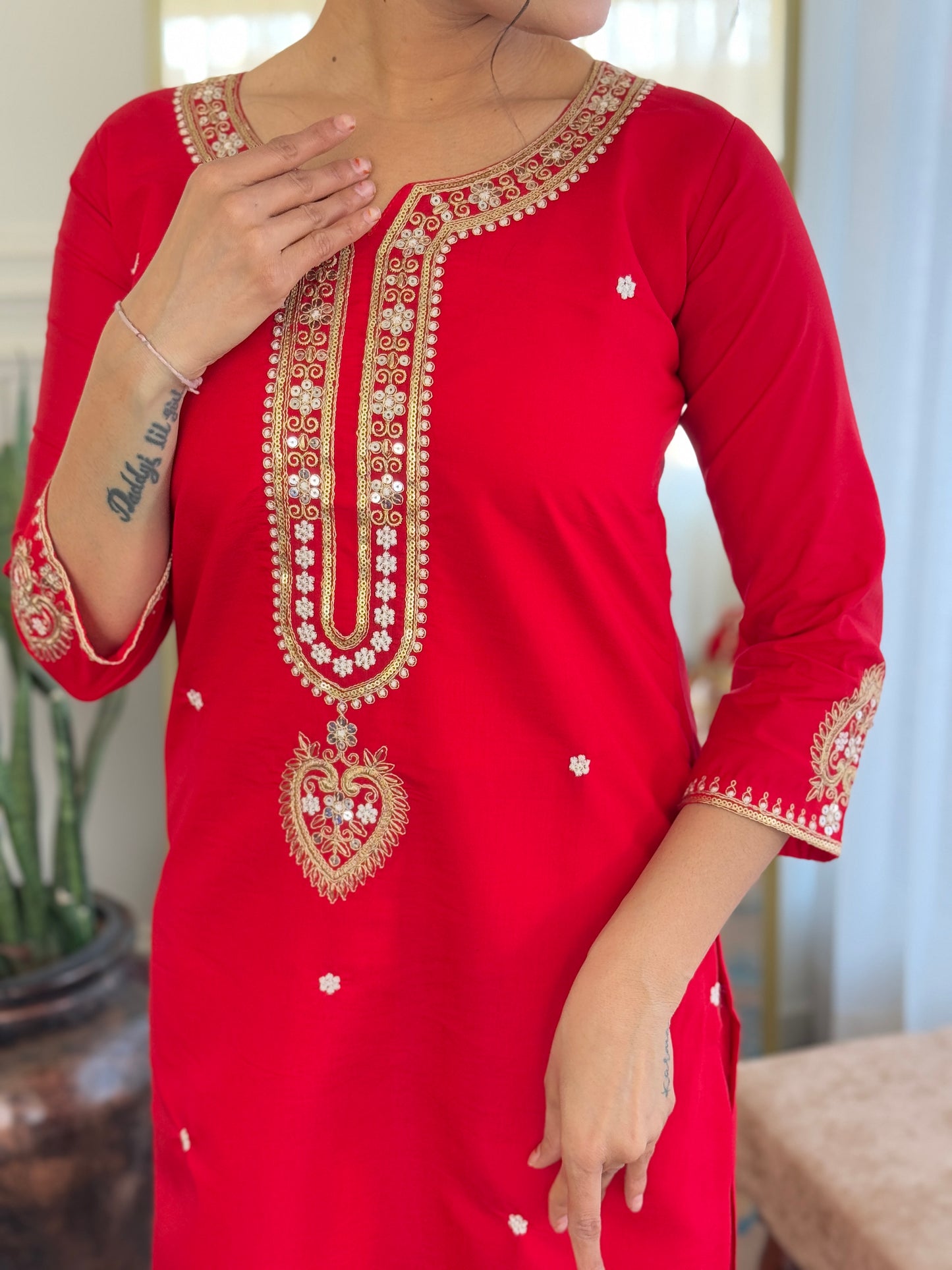 Zehra – Radiant Red Mirror Embroidered Kurta Set