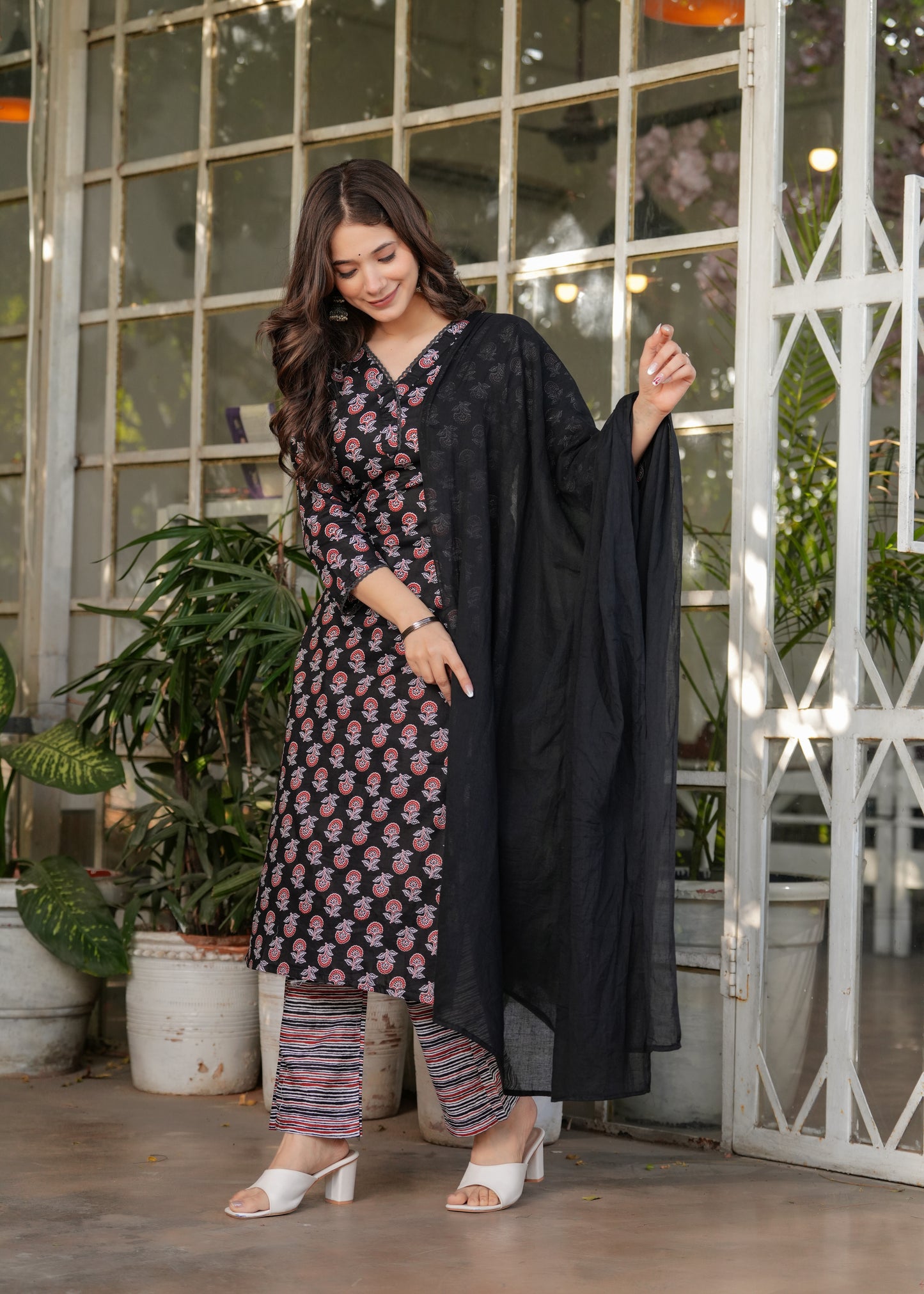 Noor-E-Zahra Abstract Fusion Set