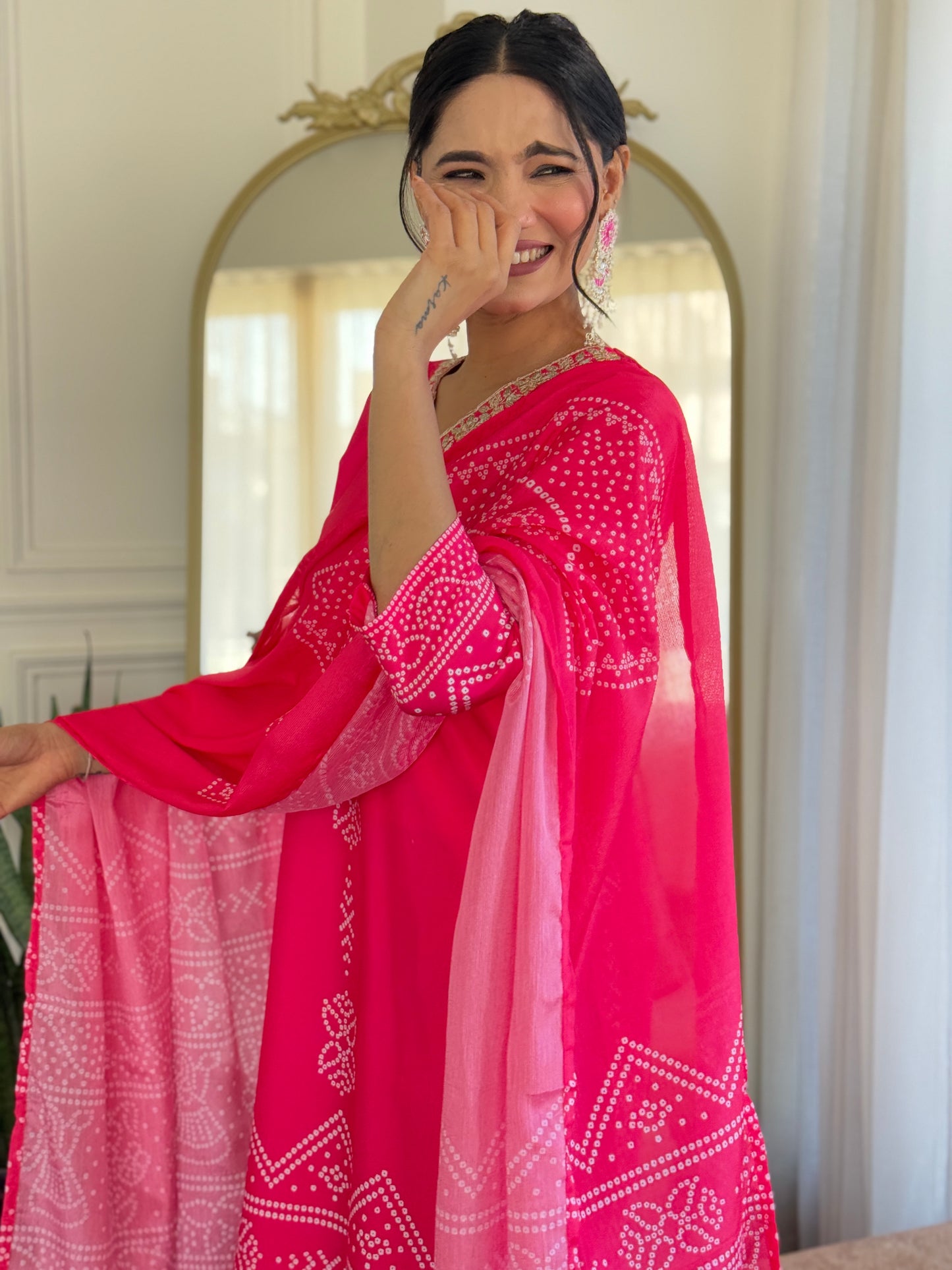 Phoolkari – Rani Pink Bandhej Kurta Set