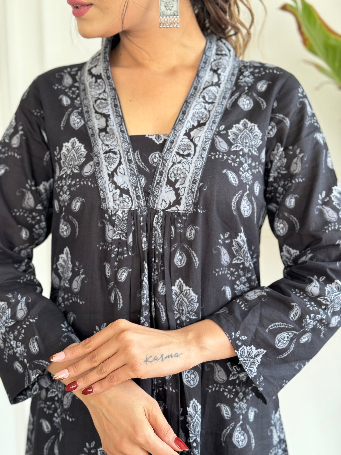 Noor-E-Zevar – Black Silver Block Print Kurta Set