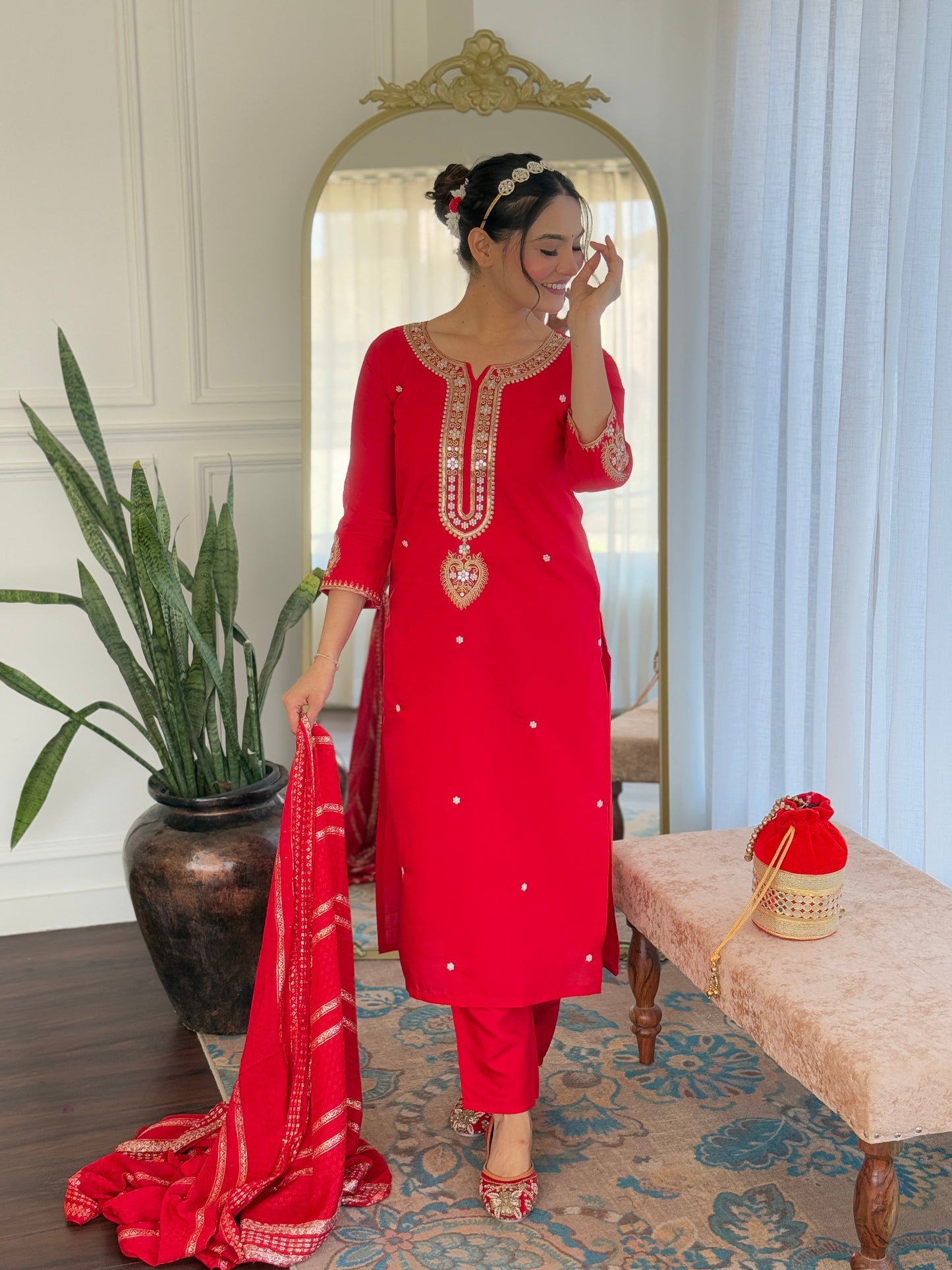 Zehra – Radiant Red Mirror Embroidered Kurta Set