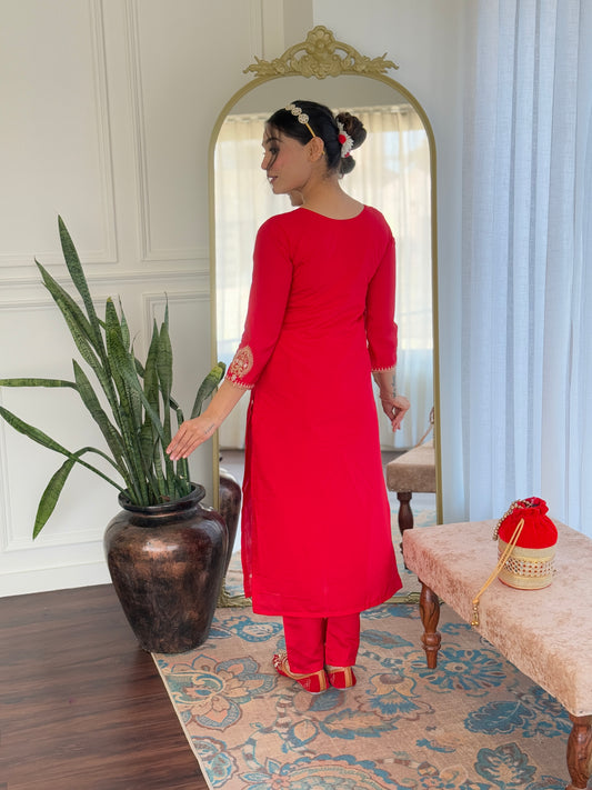 Zehra – Radiant Red Mirror Embroidered Kurta Set